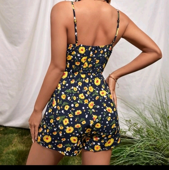 Floral romper - Picture 4 of 5